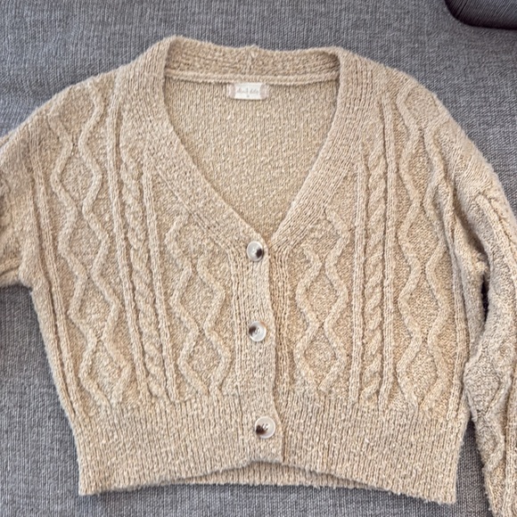 Women’s top - Picture 2 of 3